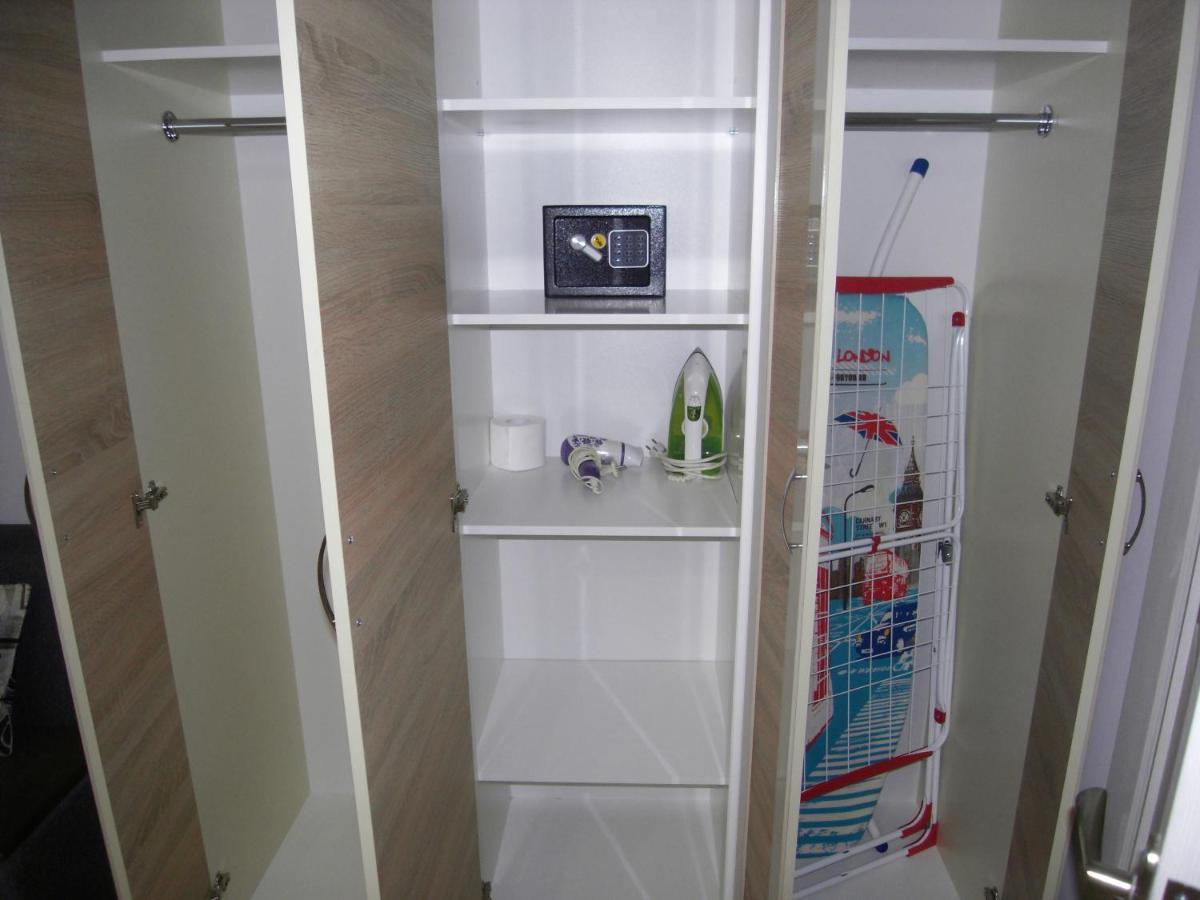 Modern Apartment Chişinǎu Buitenkant foto